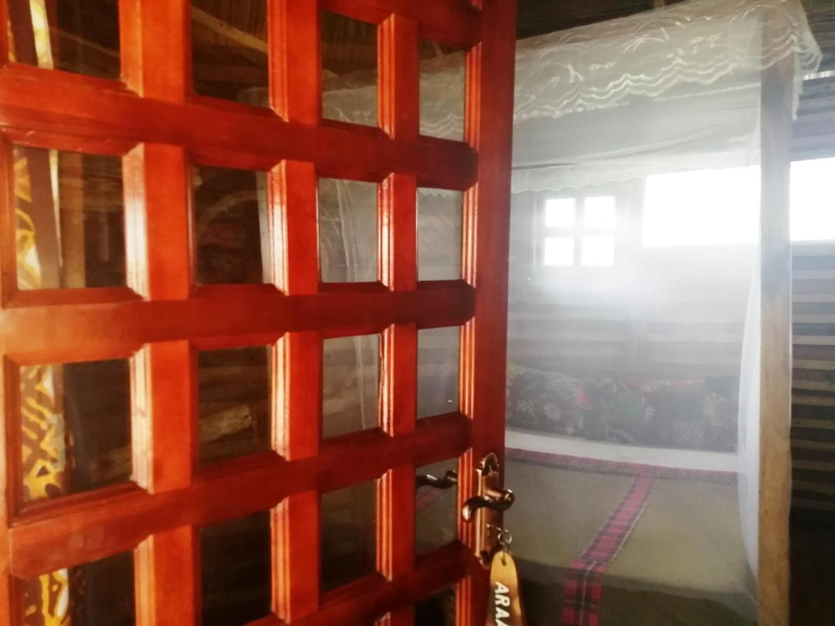 Murchison Backpackers Masindi ภายนอก รูปภาพ