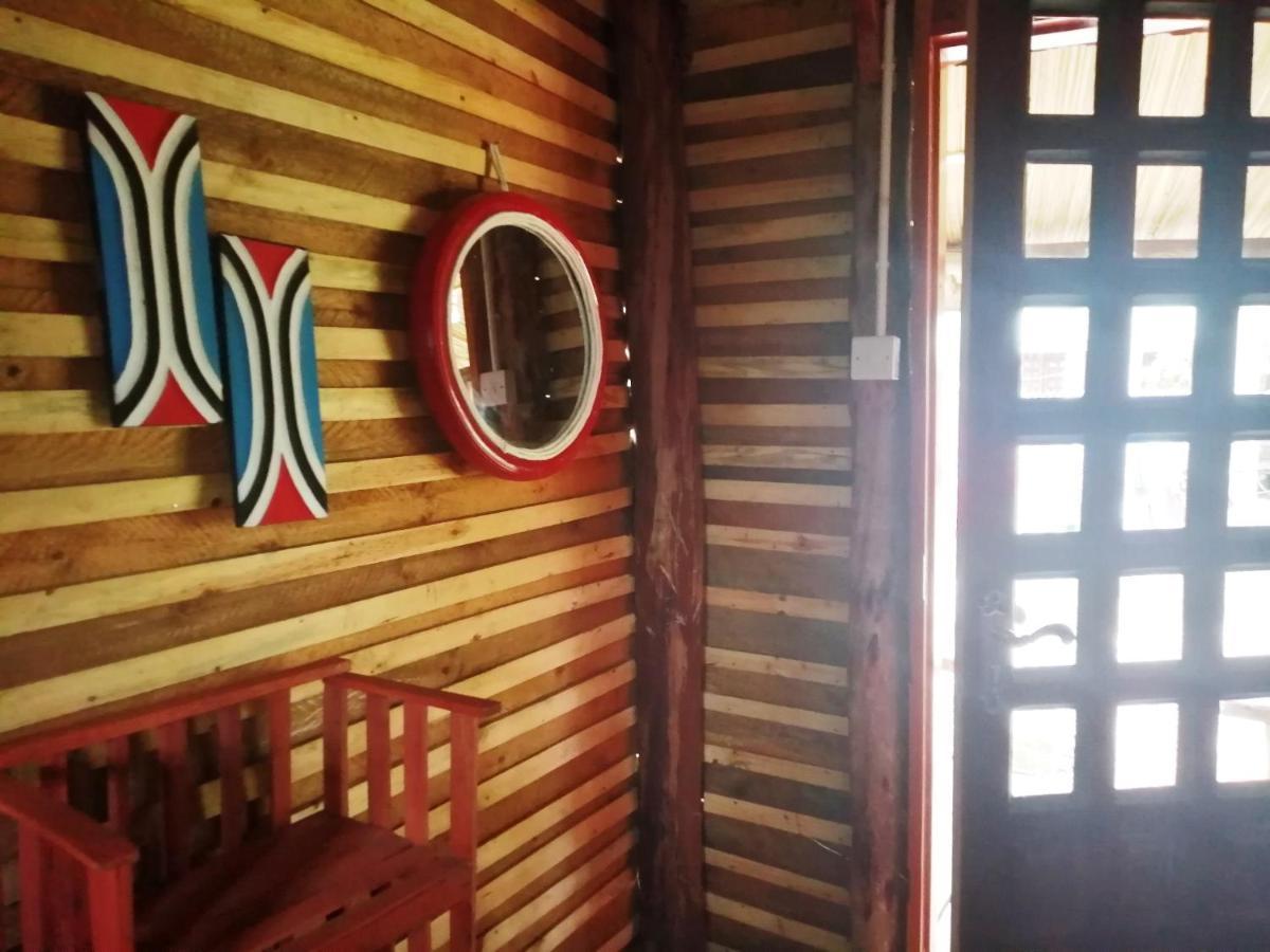 Murchison Backpackers Masindi ภายนอก รูปภาพ
