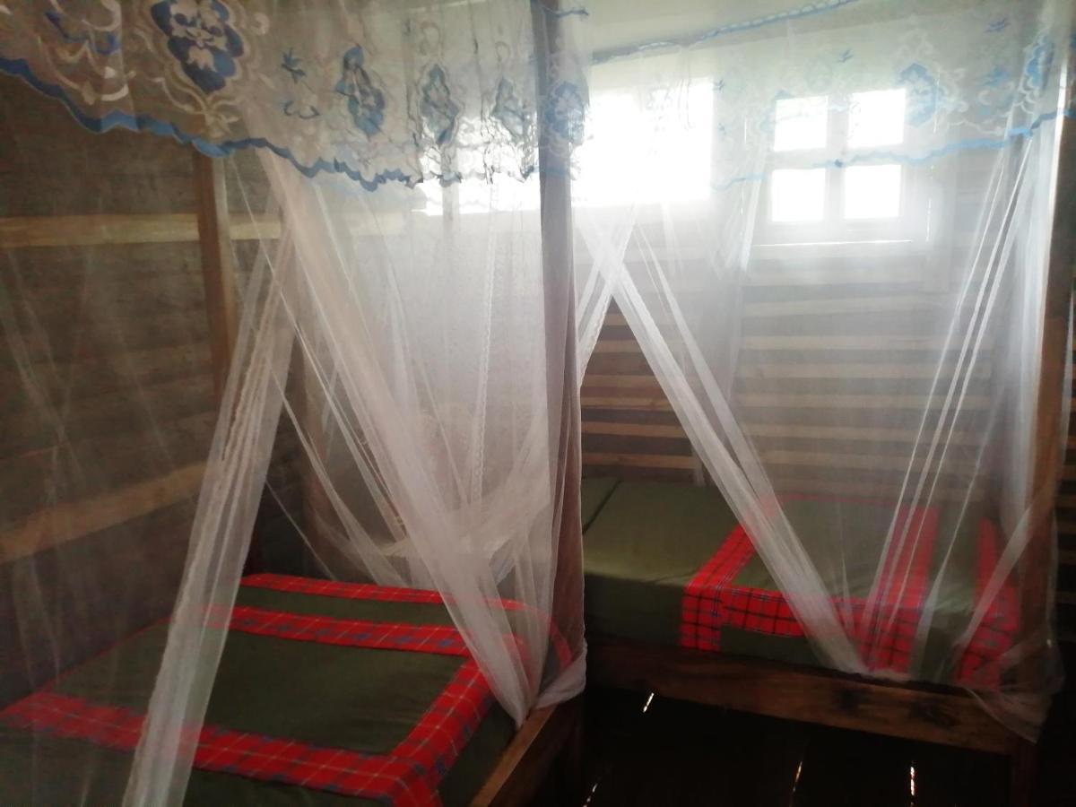 Murchison Backpackers Masindi ภายนอก รูปภาพ