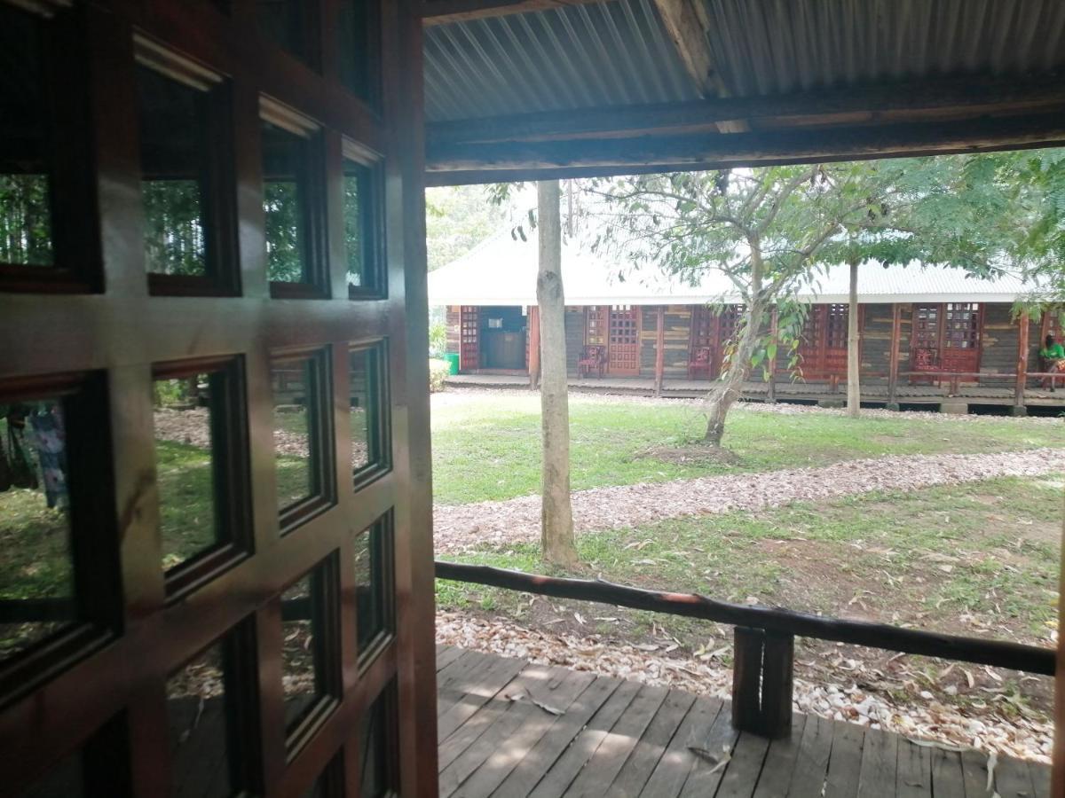 Murchison Backpackers Masindi ภายนอก รูปภาพ